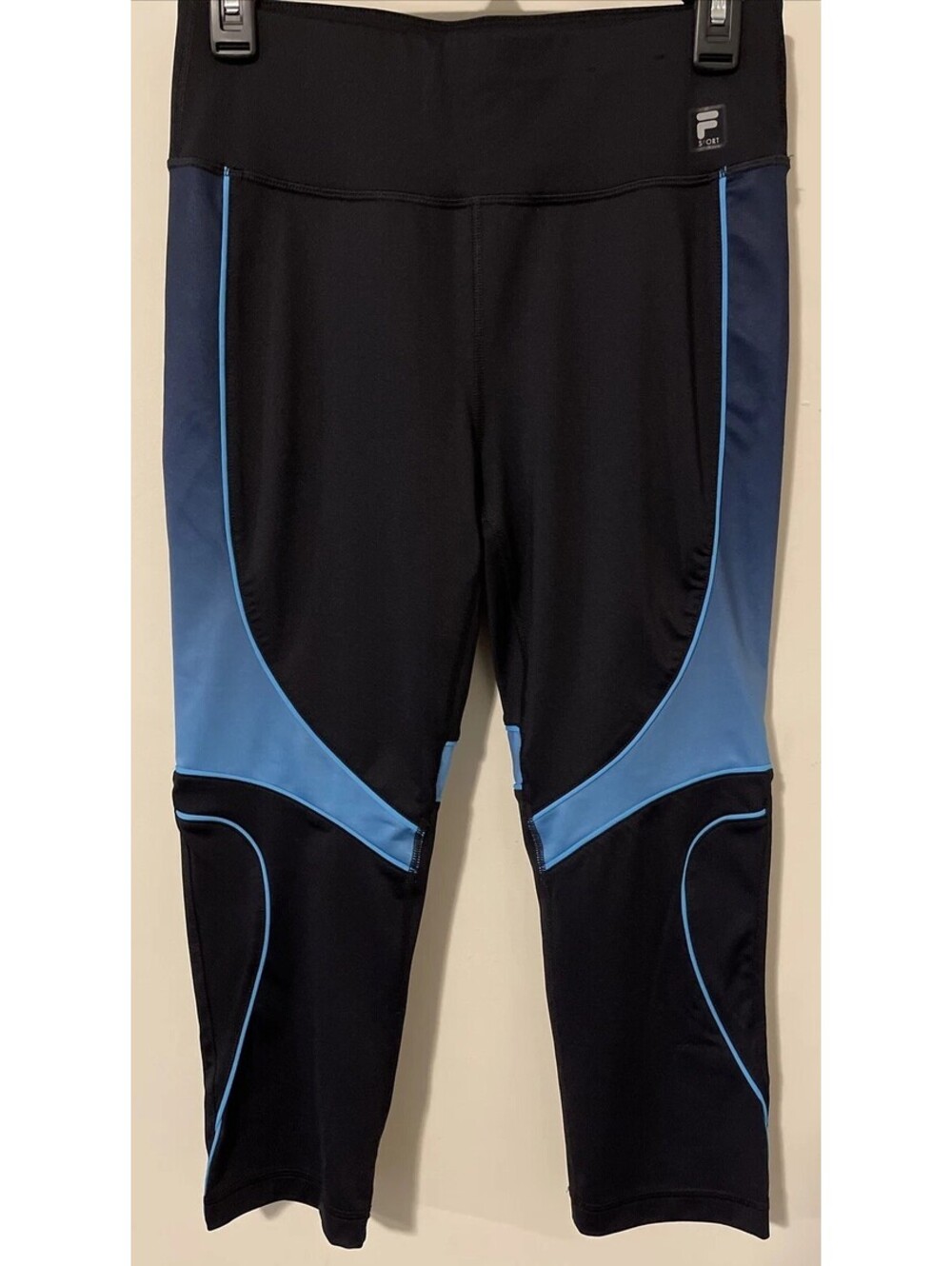 Fila Sport Womens Medium Black & Blue Elastic Waist Athletic Capris! A3569